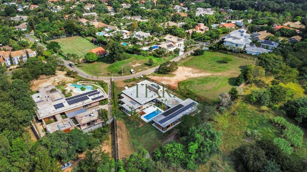 Casa de Condomínio à venda e aluguel com 6 quartos, 785m² - Foto 4