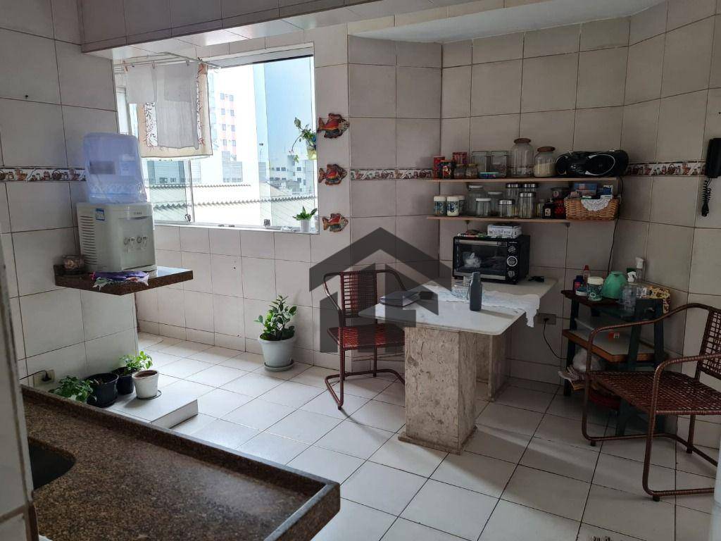 Apartamento à venda com 3 quartos, 175m² - Foto 14