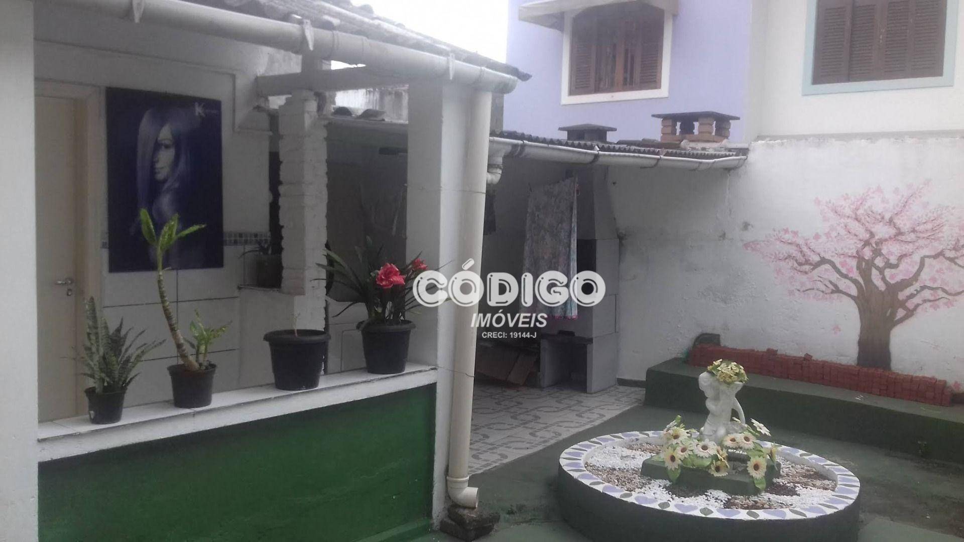 Casa à venda e aluguel com 3 quartos, 130m² - Foto 8