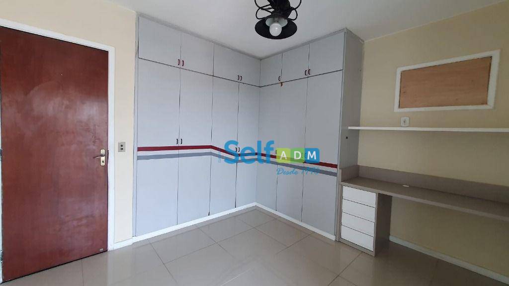 Apartamento para alugar com 3 quartos, 242m² - Foto 6