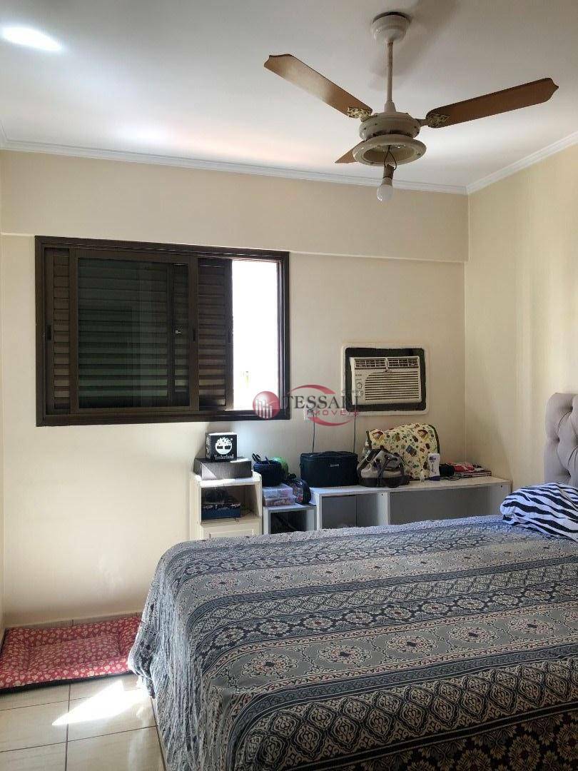 Apartamento à venda com 3 quartos, 130m² - Foto 6