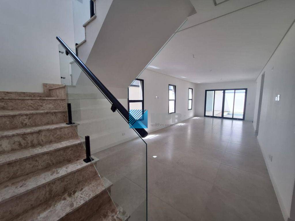 Casa de Condomínio à venda com 3 quartos, 230m² - Foto 5