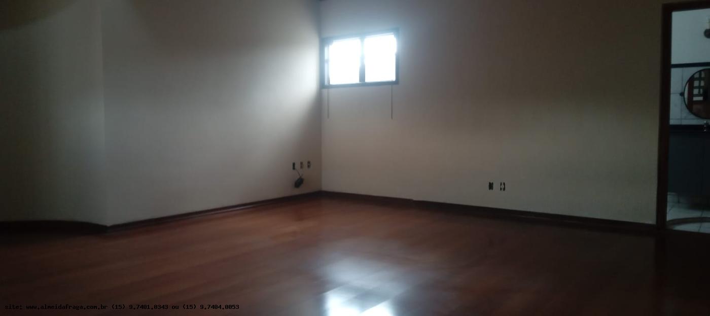 Casa para alugar com 5 quartos, 300m² - Foto 30