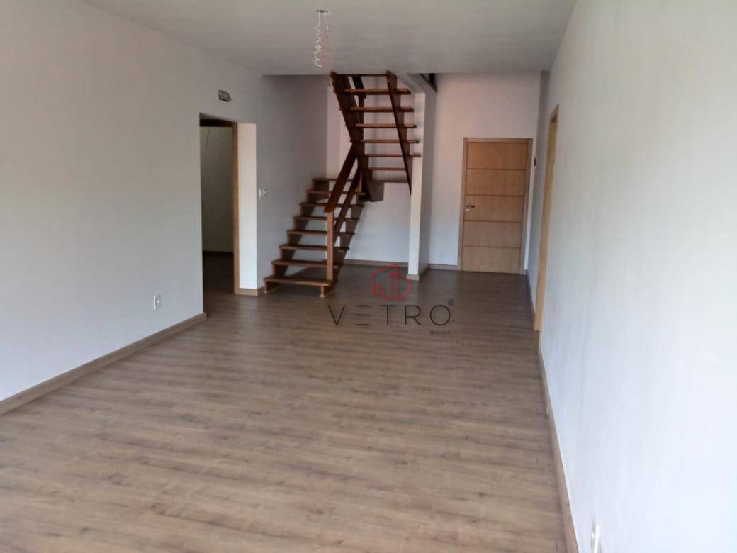 Apartamento à venda com 3 quartos, 164m² - Foto 1