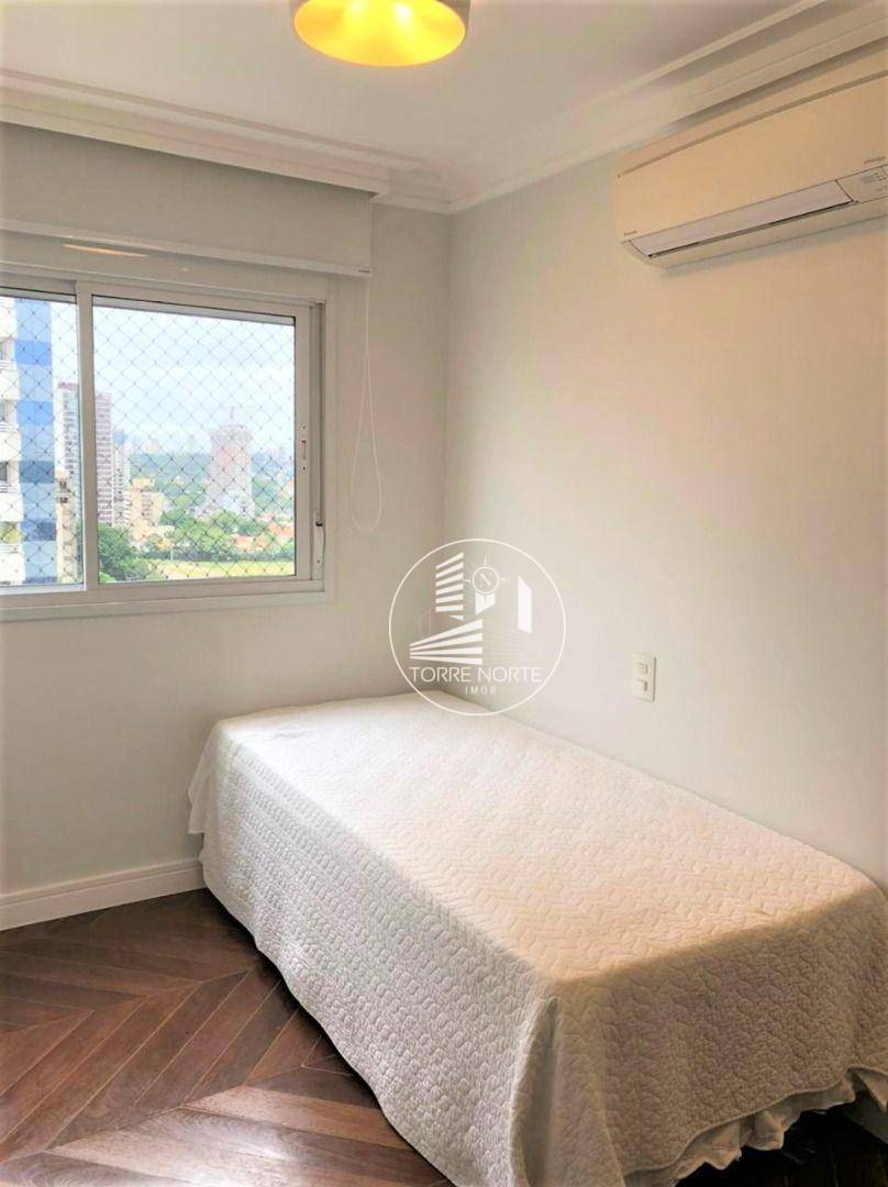 Apartamento à venda com 3 quartos, 165m² - Foto 17