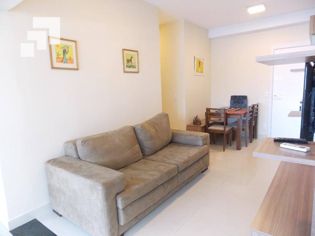 Apartamento para alugar com 2 quartos, 110m² - Foto 4