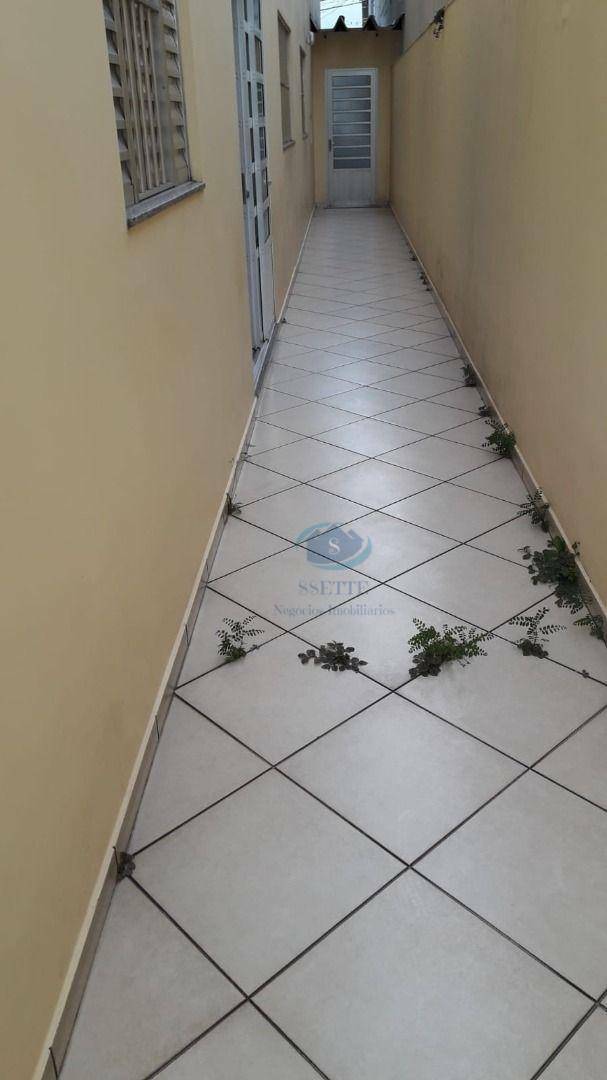 Sobrado à venda com 3 quartos, 240m² - Foto 9