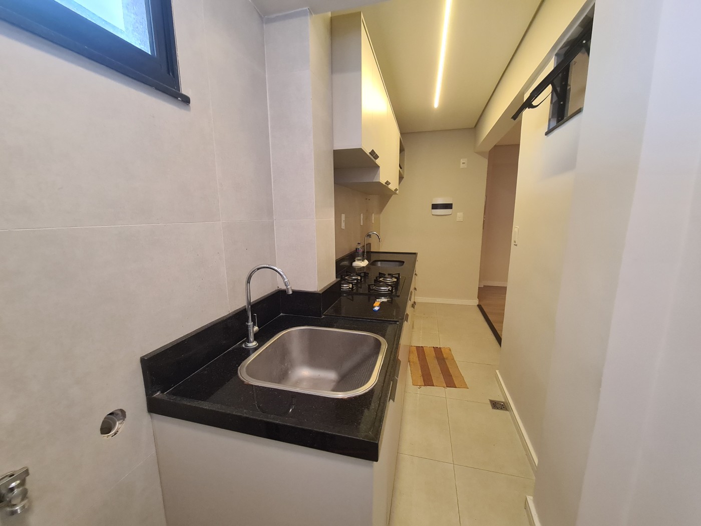 Apartamento à venda com 2 quartos, 70m² - Foto 4