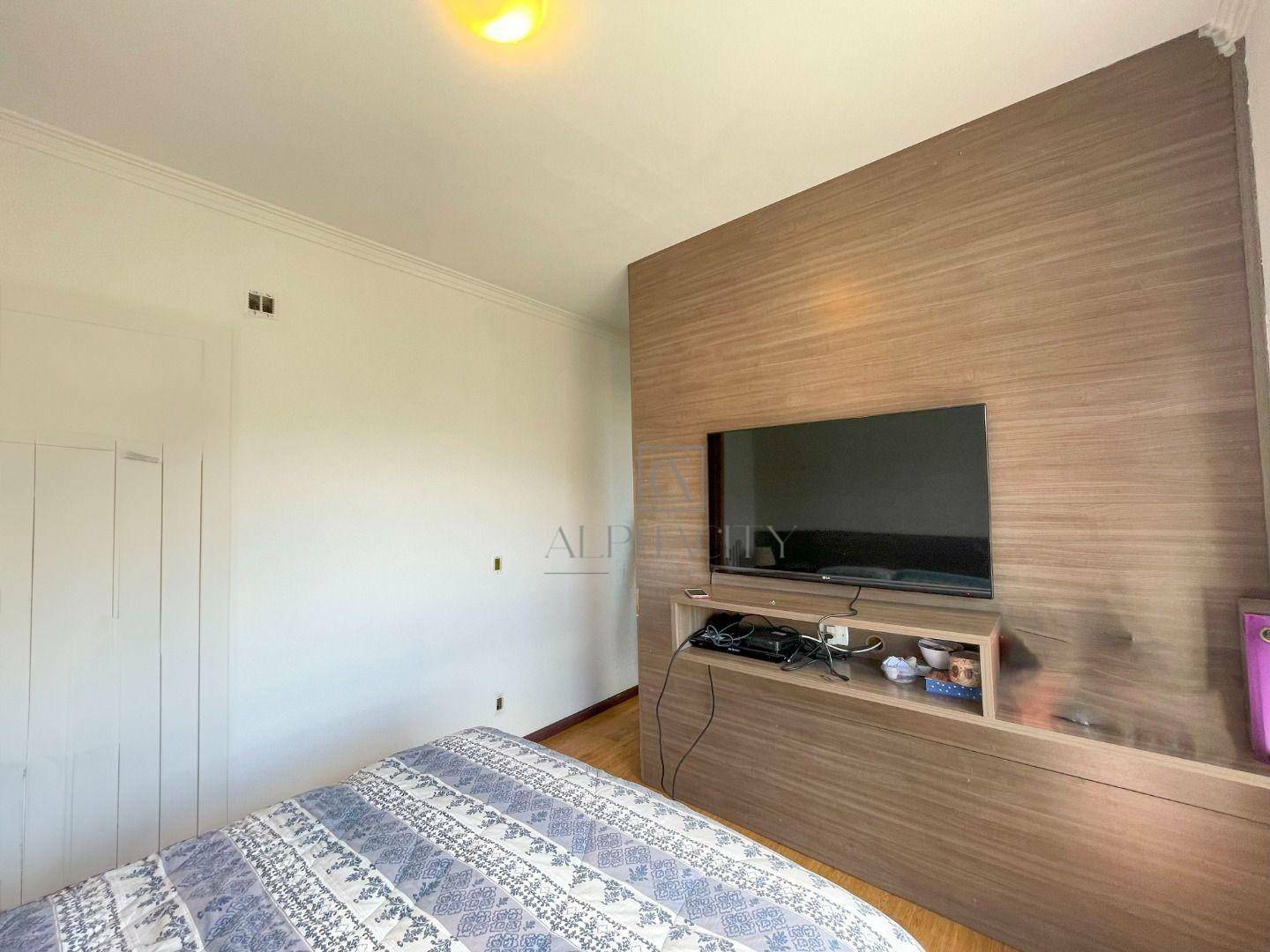 Apartamento para alugar com 2 quartos, 122m² - Foto 20