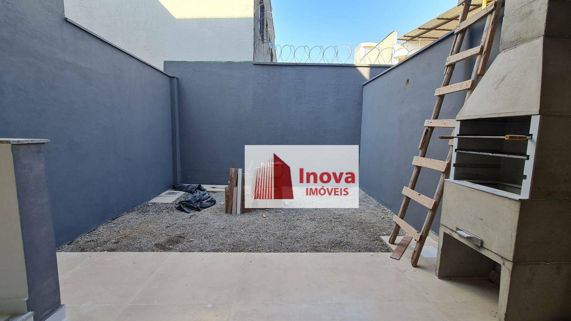 Casa à venda com 3 quartos, 180m² - Foto 26