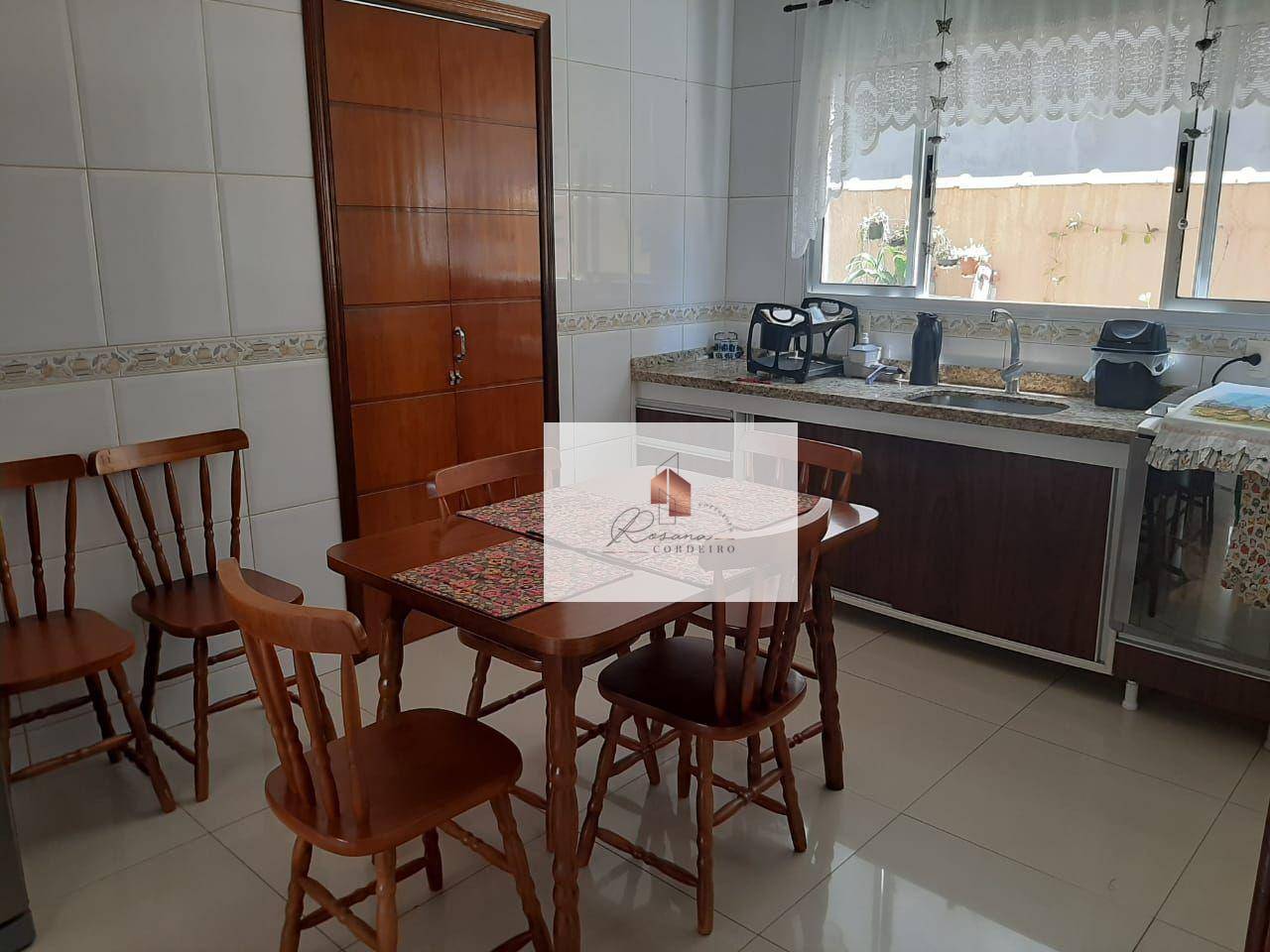 Sobrado à venda com 4 quartos, 240m² - Foto 10