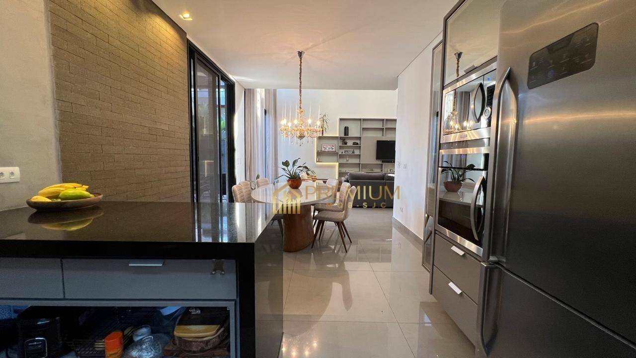 Sobrado à venda com 4 quartos, 350m² - Foto 17