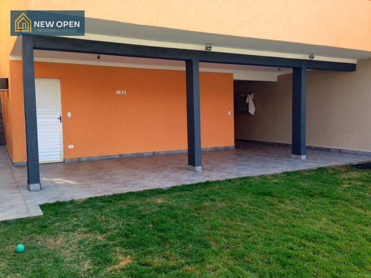 Casa à venda com 4 quartos, 200m² - Foto 3