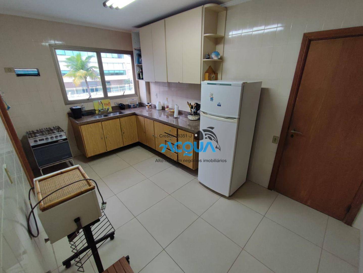 Apartamento à venda com 4 quartos, 140m² - Foto 3