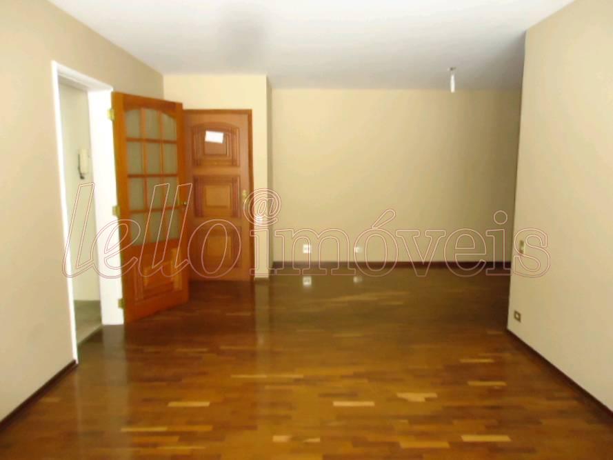 Apartamento para alugar com 3 quartos, 129m² - Foto 2