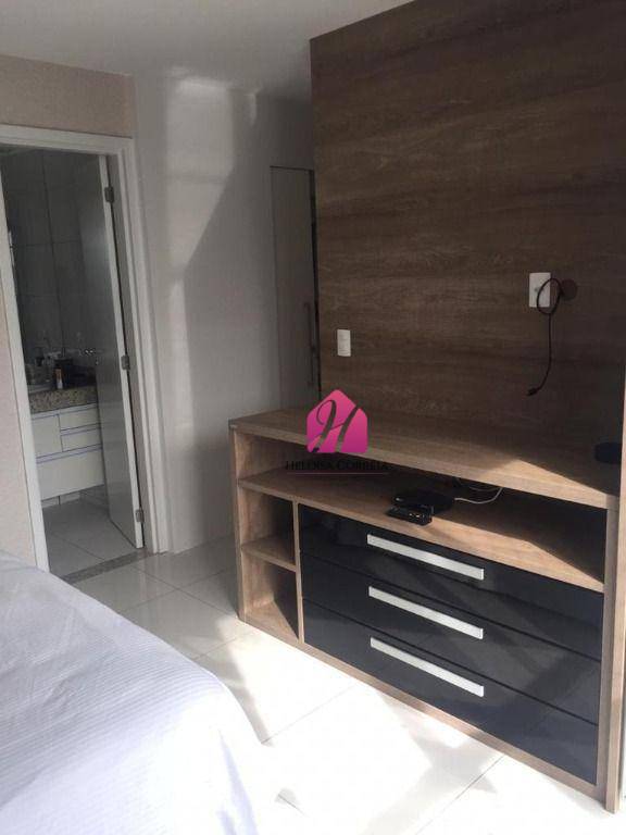 Apartamento à venda com 3 quartos, 120m² - Foto 2