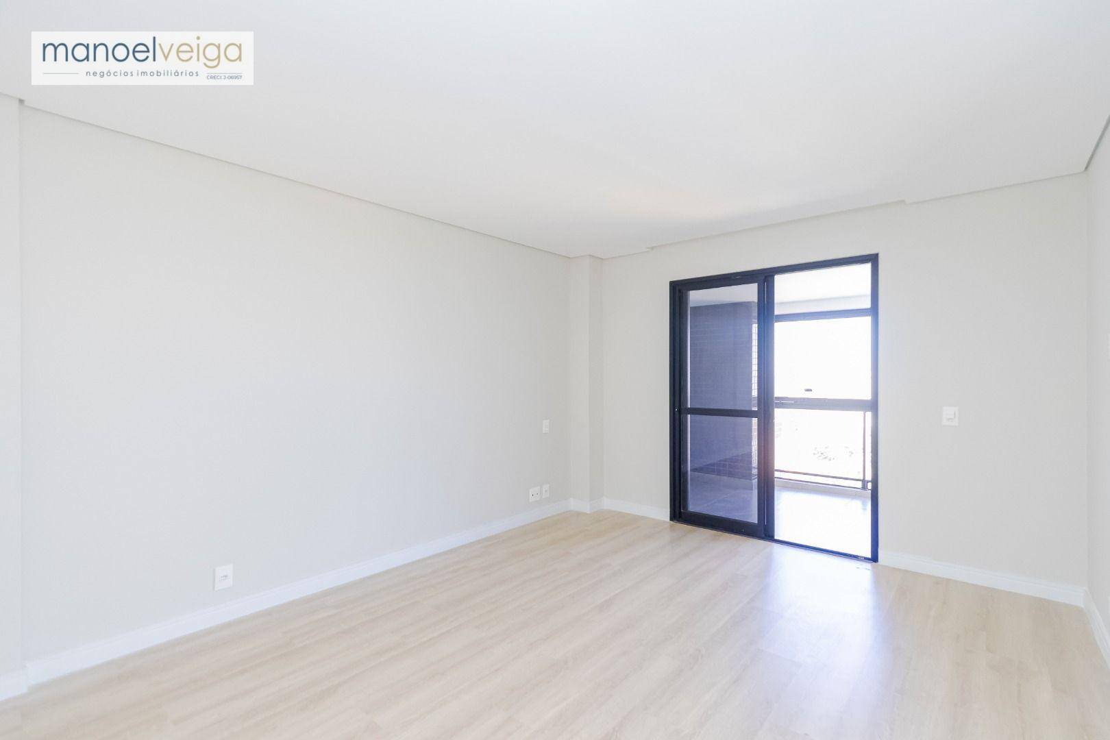 Apartamento à venda com 4 quartos, 151m² - Foto 24