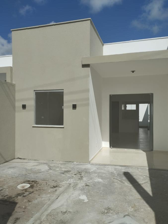 Casa à venda com 2 quartos, 100m² - Foto 2