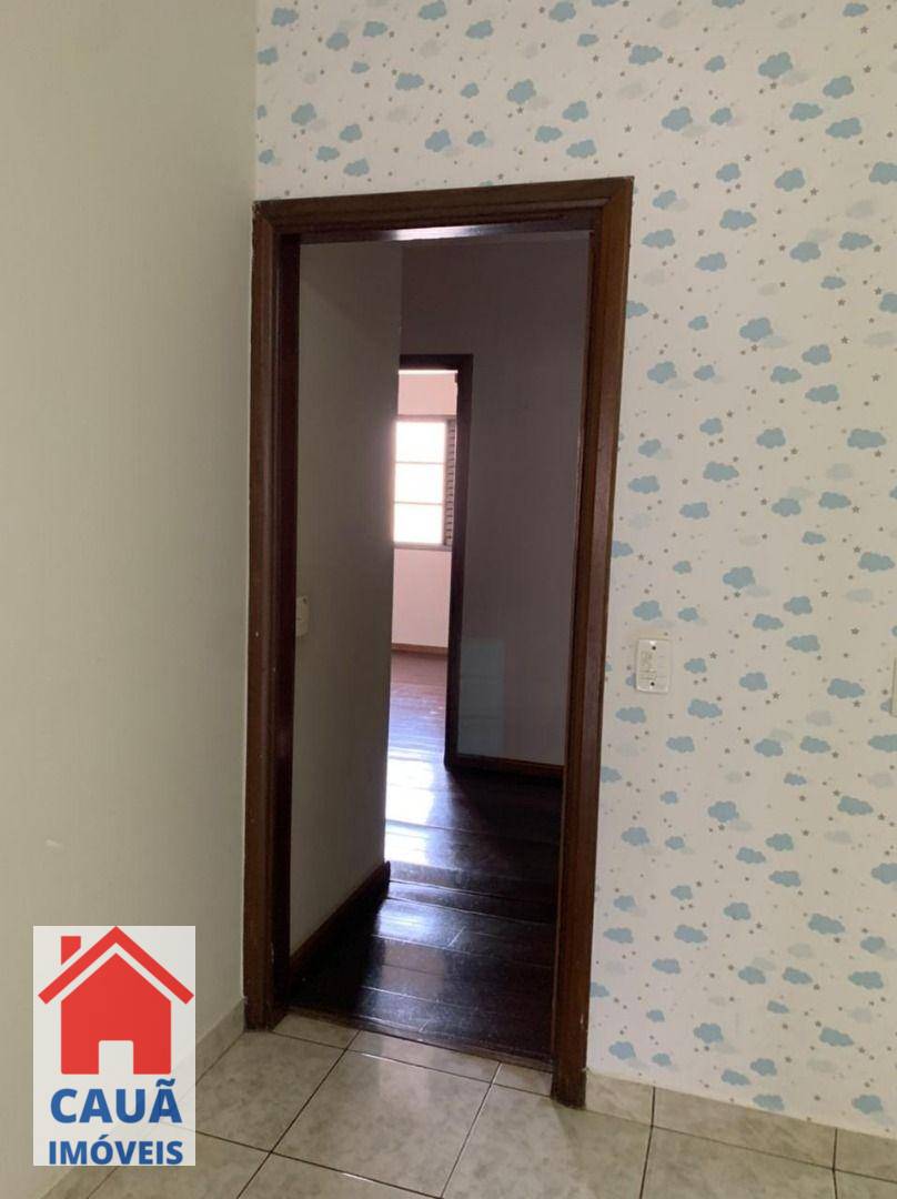 Casa à venda e aluguel com 3 quartos, 240m² - Foto 20