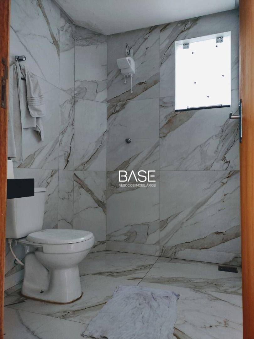 Cobertura, 3 quartos, 210 m² - Foto 2