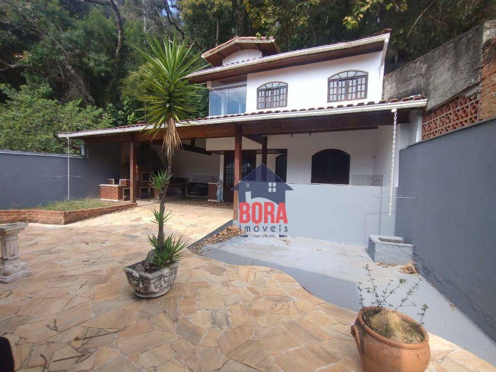 Casa para alugar com 3 quartos, 280m² - Foto 12