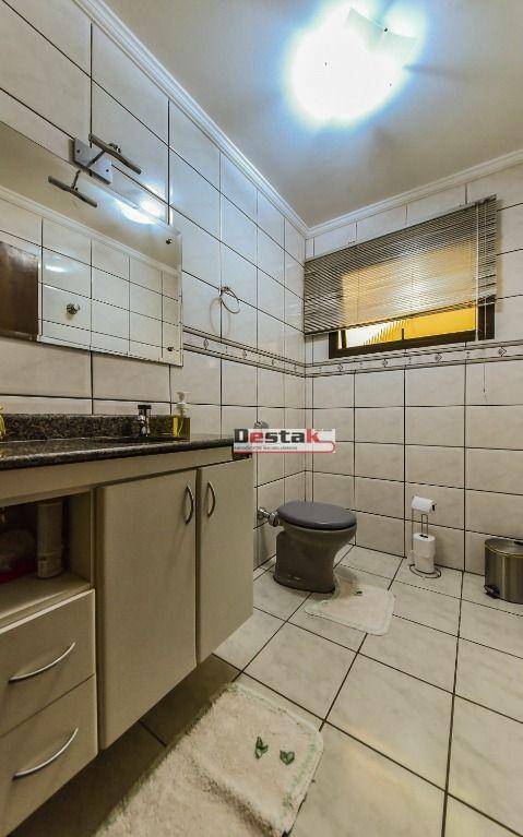 Sobrado à venda com 3 quartos, 181m² - Foto 17