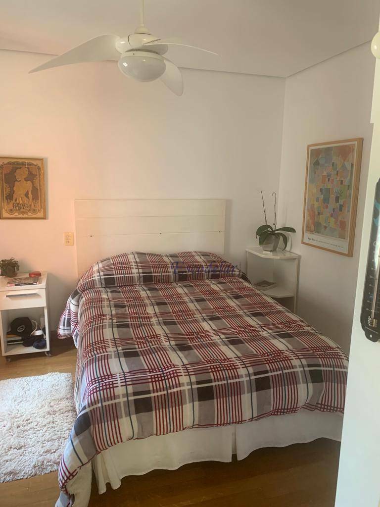 Apartamento à venda com 3 quartos, 157m² - Foto 4