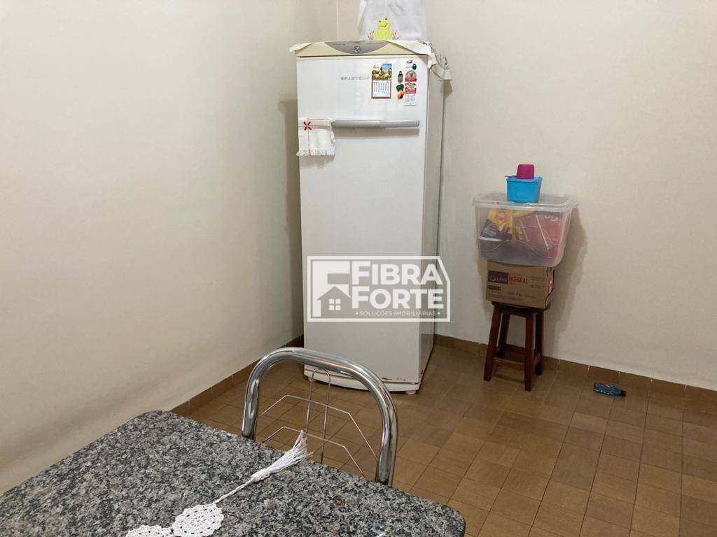 Casa à venda com 3 quartos, 188m² - Foto 14