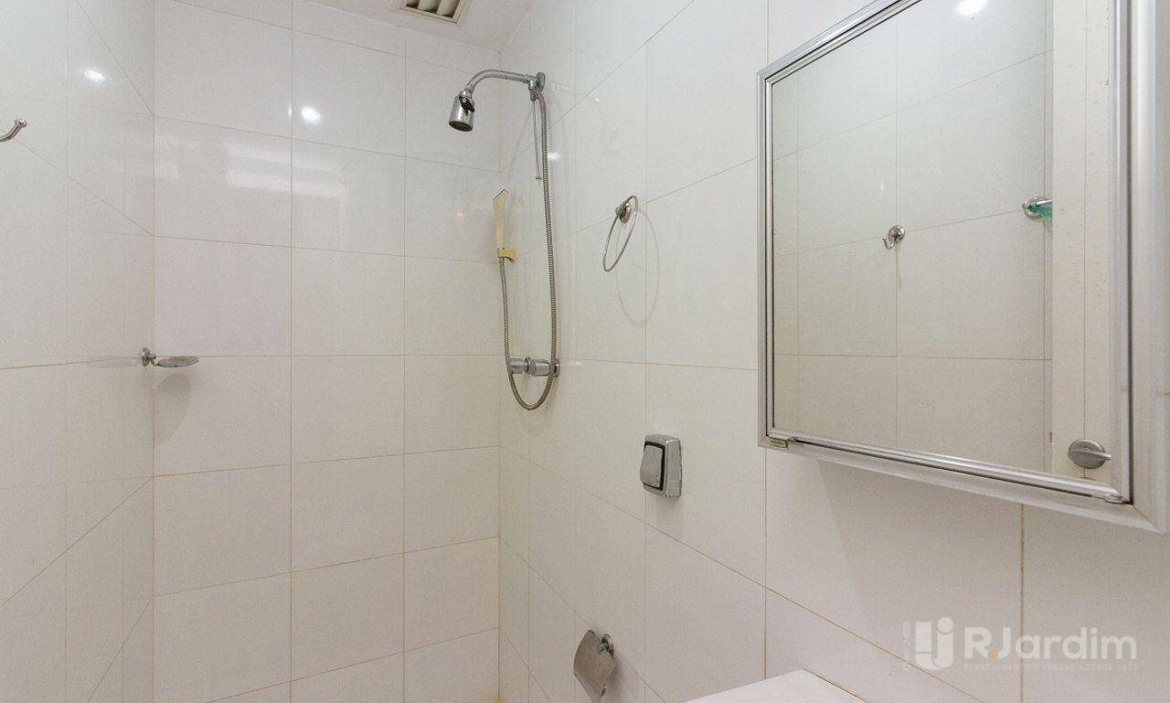 Apartamento para alugar com 3 quartos, 190m² - Foto 12