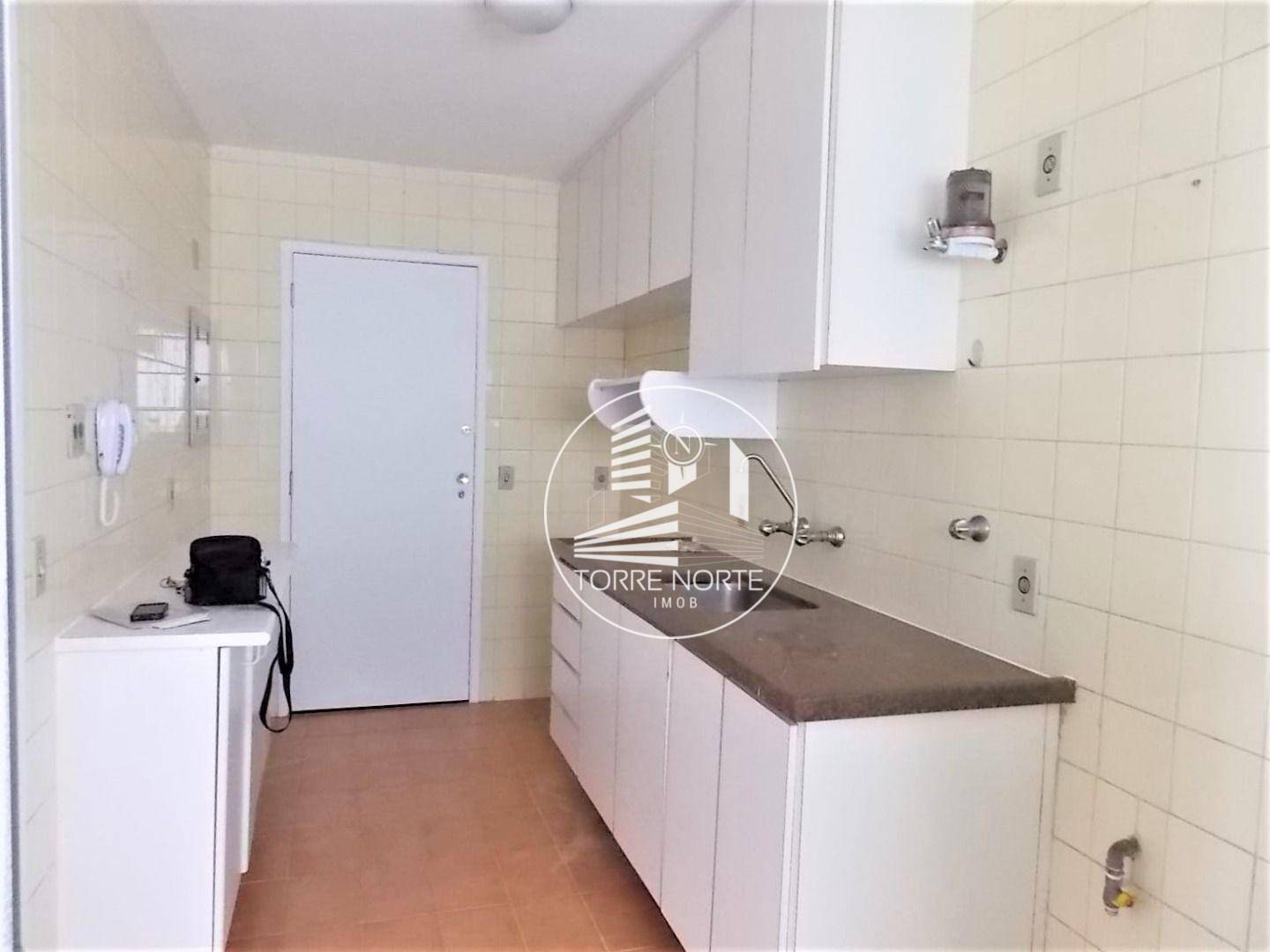 Apartamento à venda com 3 quartos, 83m² - Foto 12