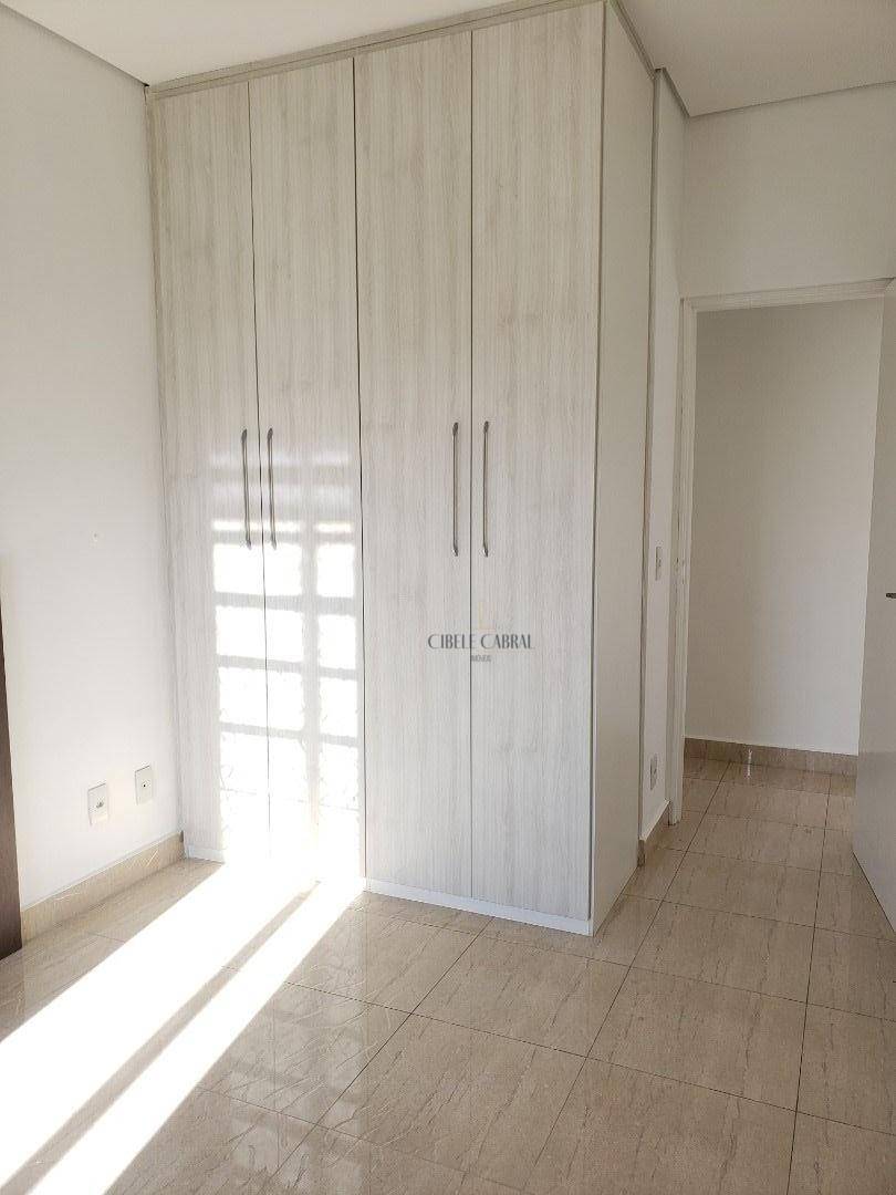 Apartamento à venda com 2 quartos, 70m² - Foto 9