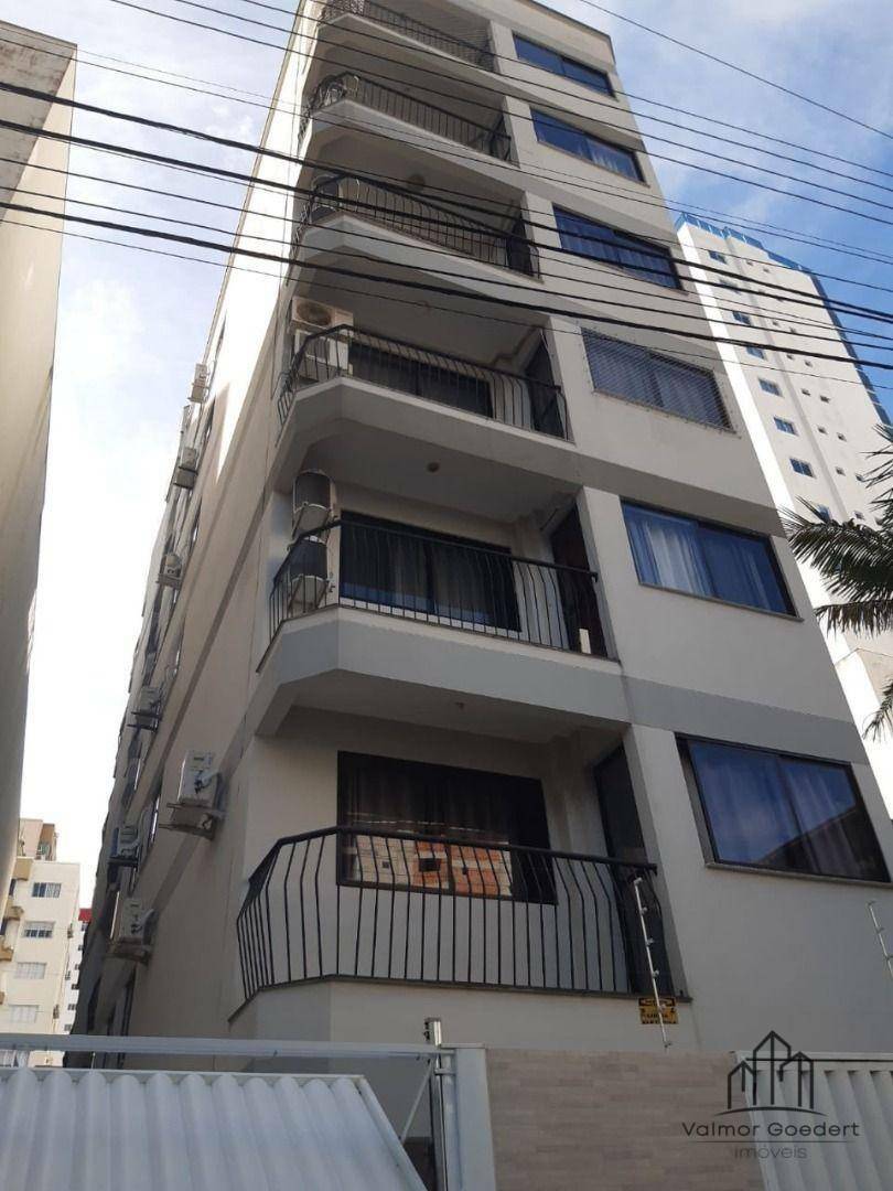 Apartamento à venda com 3 quartos, 83m² - Foto 1