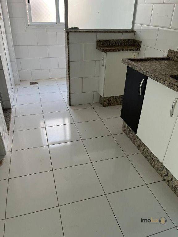 Apartamento à venda com 2 quartos, 73m² - Foto 5