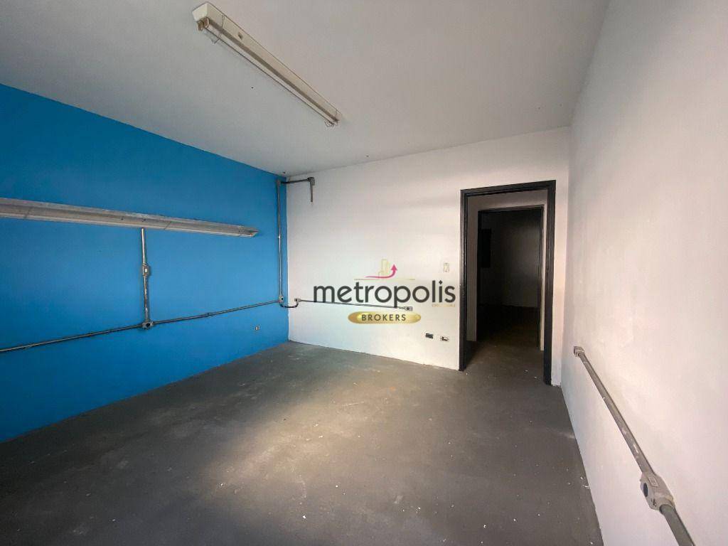 Casa para alugar com 3 quartos, 220m² - Foto 25