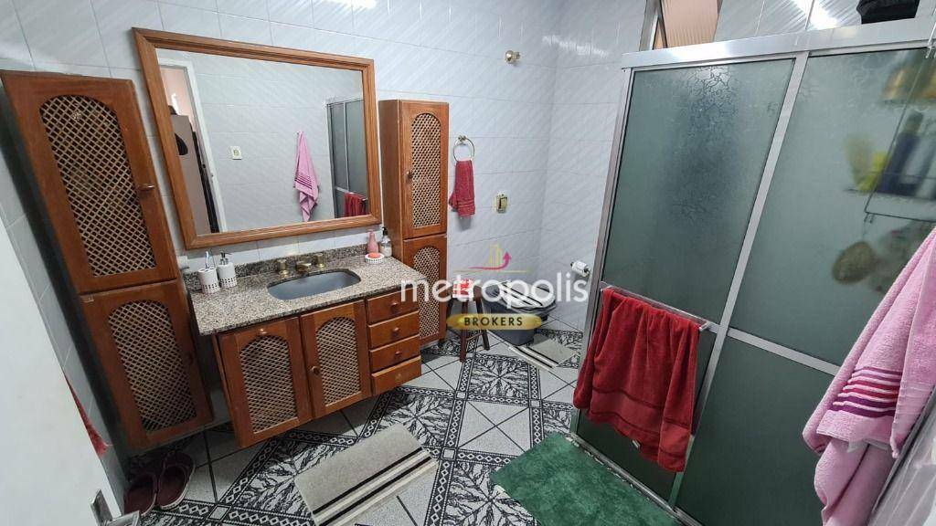 Sobrado à venda com 3 quartos, 250m² - Foto 35