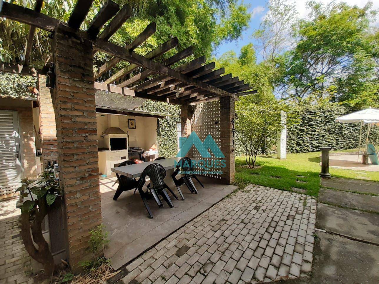 Casa à venda com 3 quartos, 276m² - Foto 8