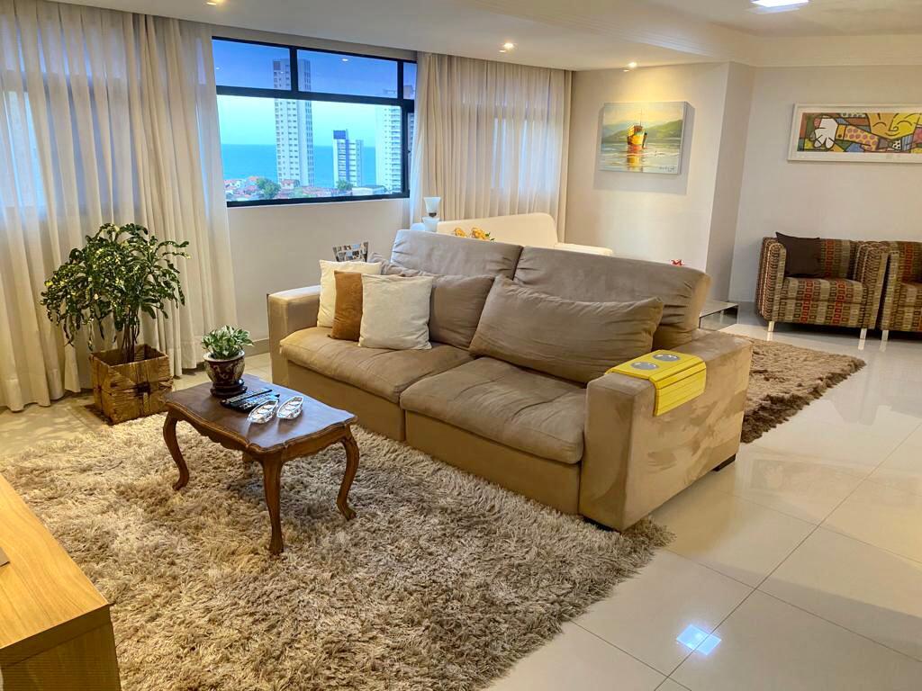 Apartamento à venda com 3 quartos, 189m² - Foto 7