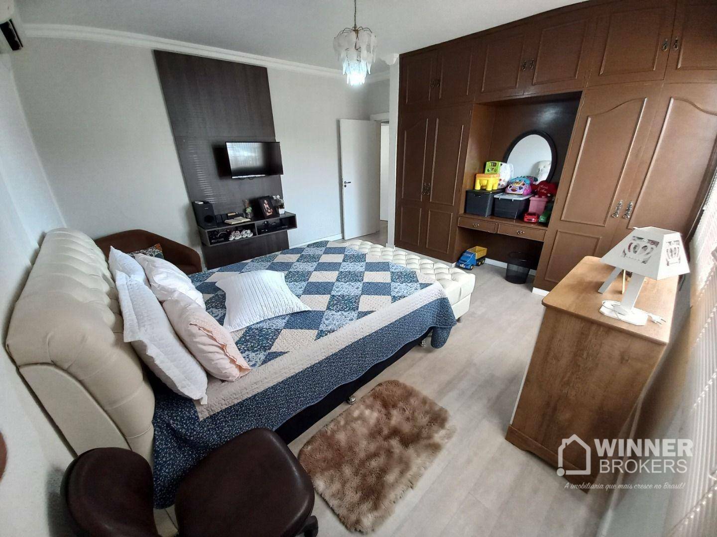 Casa à venda com 4 quartos, 293m² - Foto 32