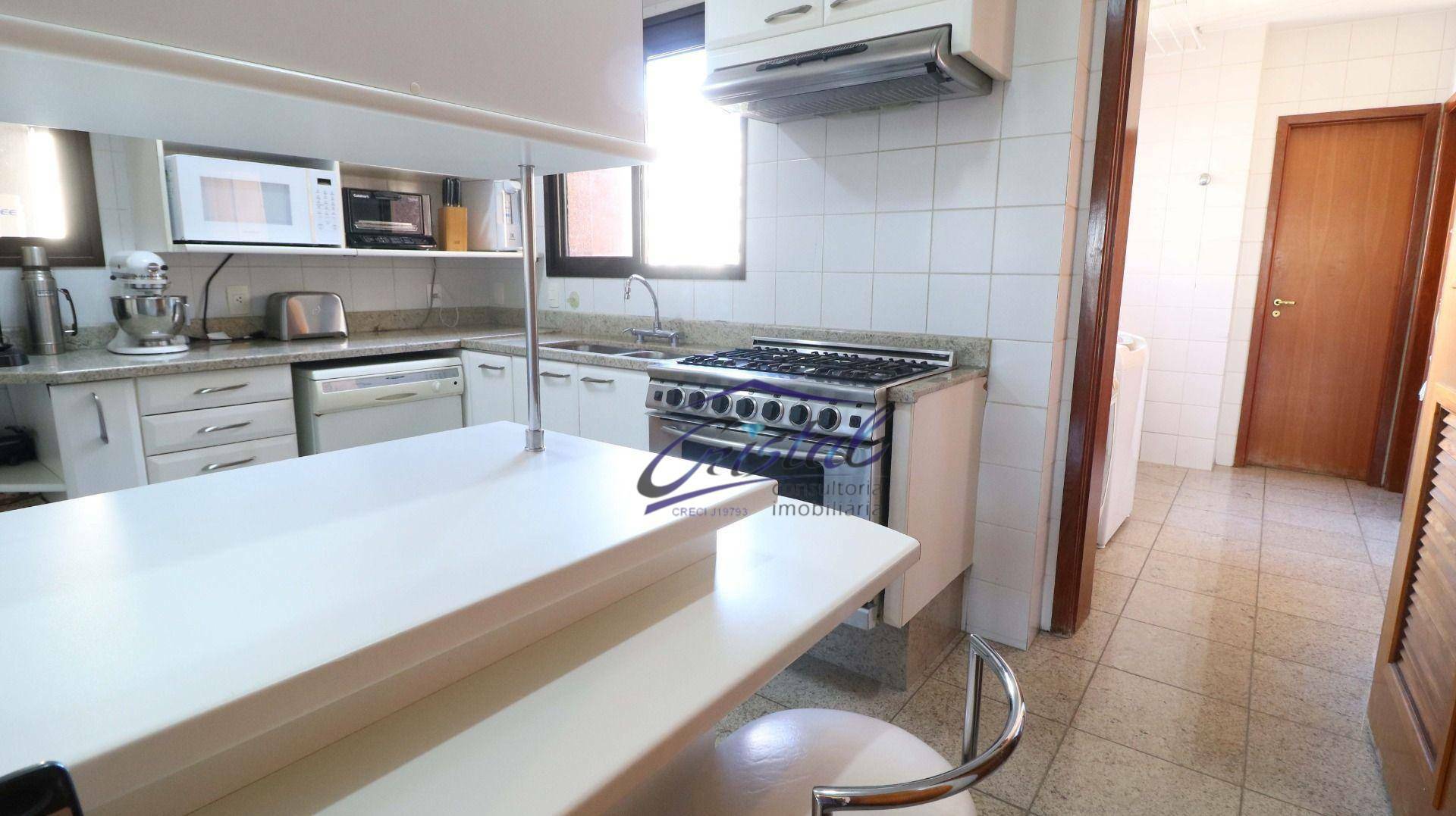 Apartamento à venda com 4 quartos, 226m² - Foto 35