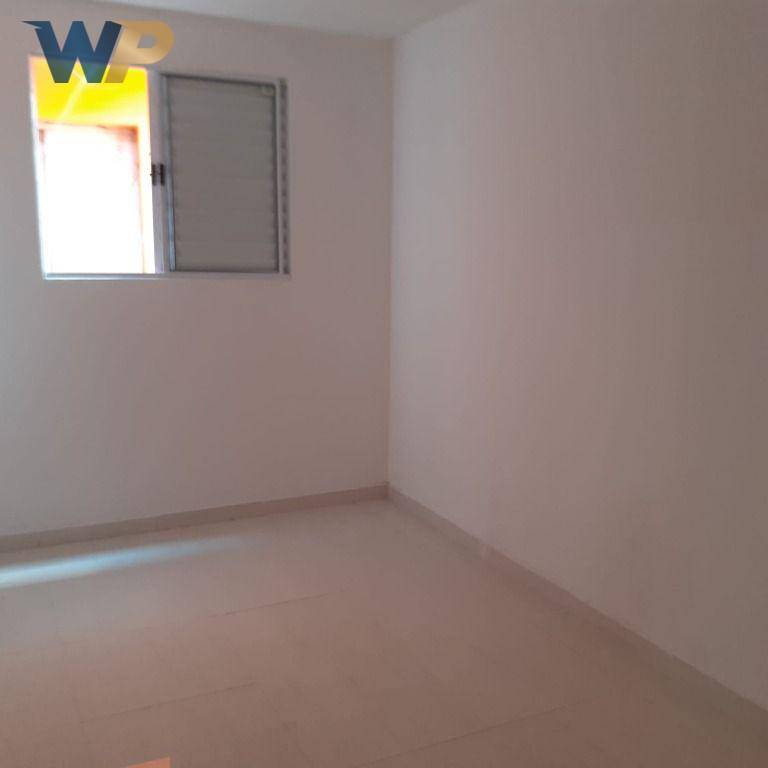 Casa para alugar com 1 quarto, 30m² - Foto 10