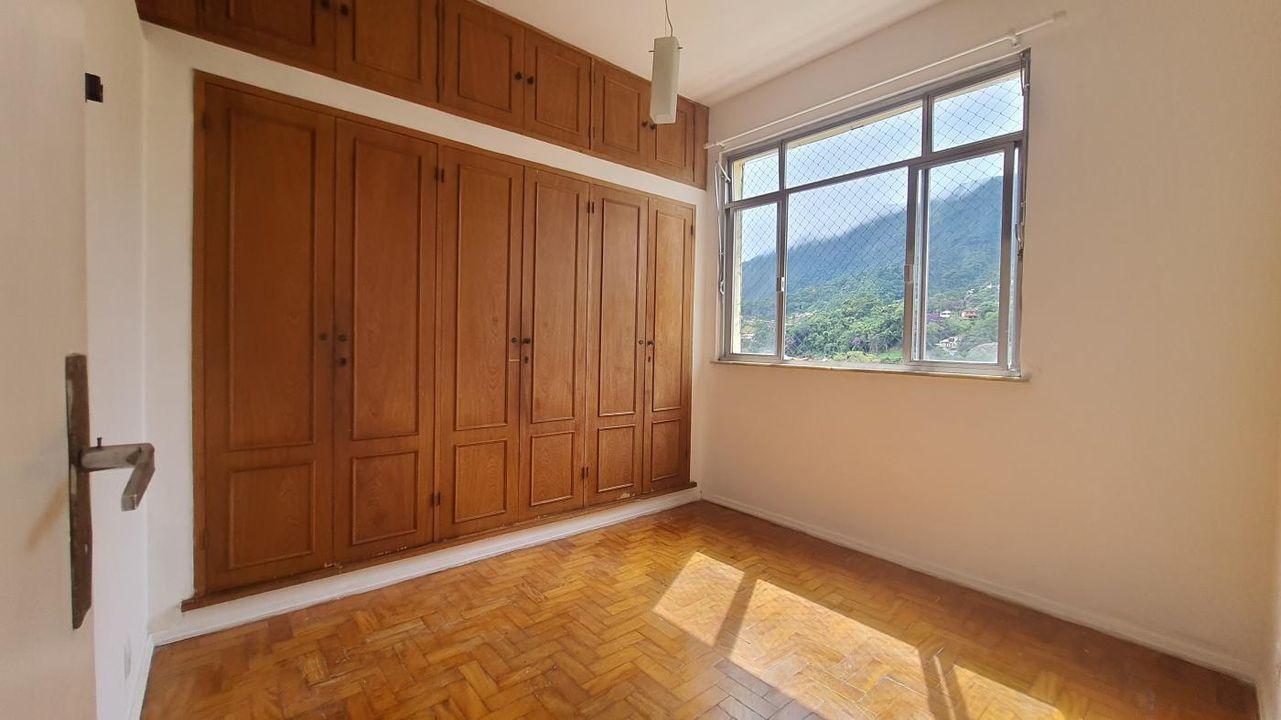 Apartamento à venda com 2 quartos, 65m² - Foto 3