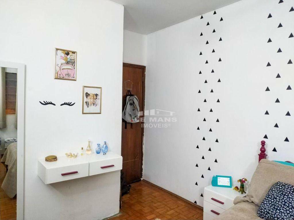 Casa à venda com 4 quartos, 202m² - Foto 11