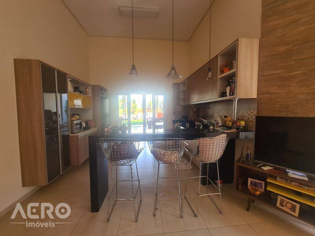 Casa de Condomínio à venda com 3 quartos, 220m² - Foto 18