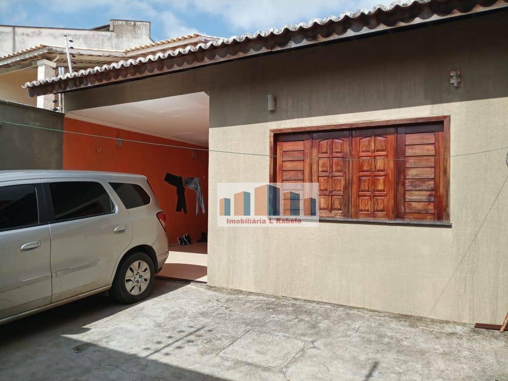 Casa à venda com 3 quartos, 120m² - Foto 1