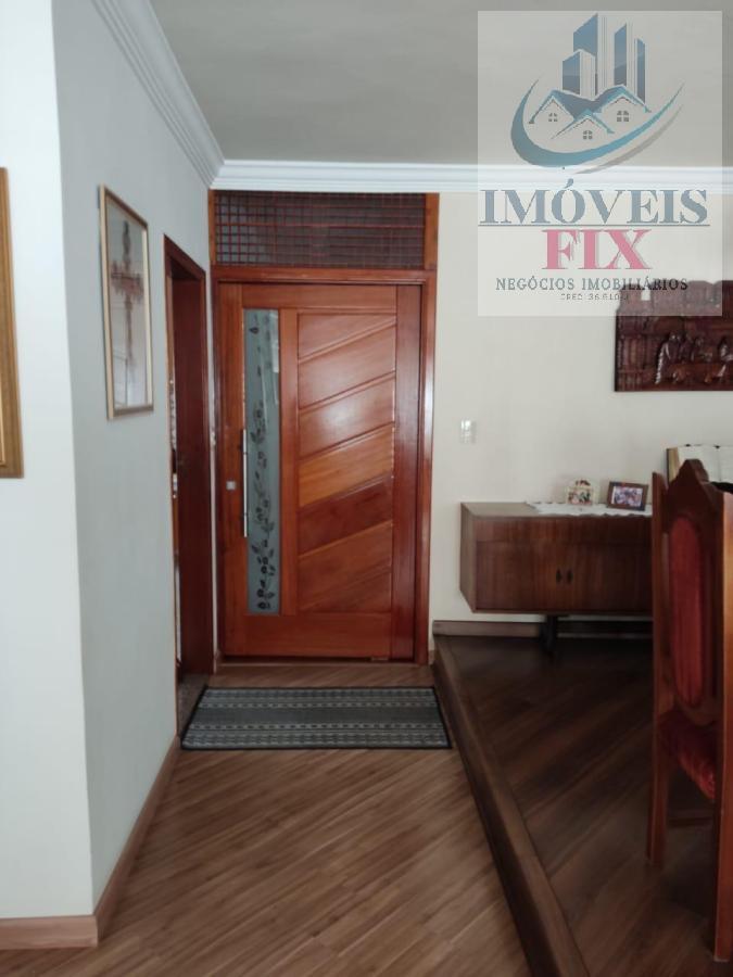 Casa para alugar com 4 quartos, 258m² - Foto 19