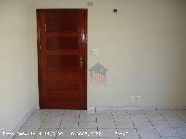 Casa à venda com 3 quartos, 150m² - Foto 10