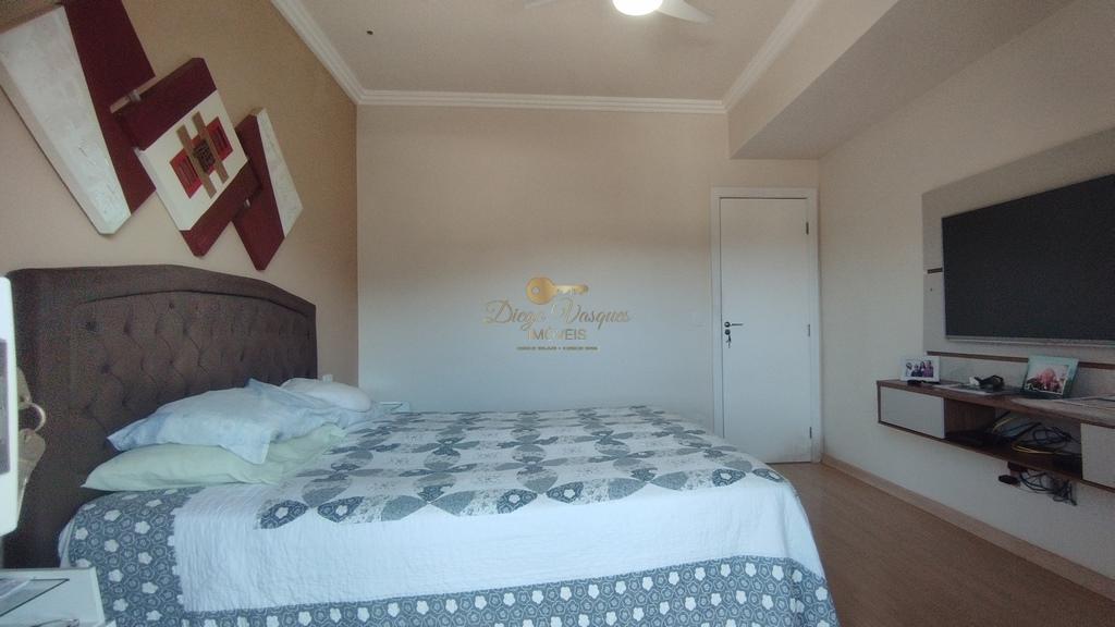 Casa à venda com 4 quartos, 900m² - Foto 16