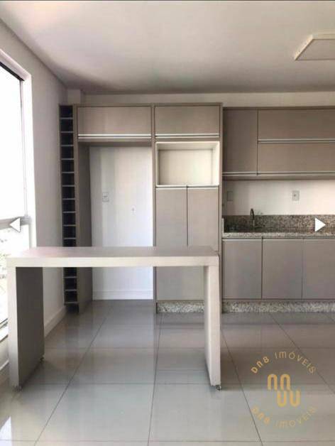 Apartamento à venda com 3 quartos, 115m² - Foto 2