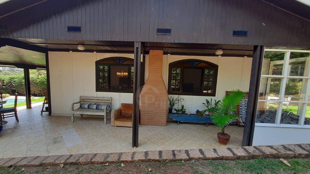 Chácara à venda com 3 quartos, 211m² - Foto 24