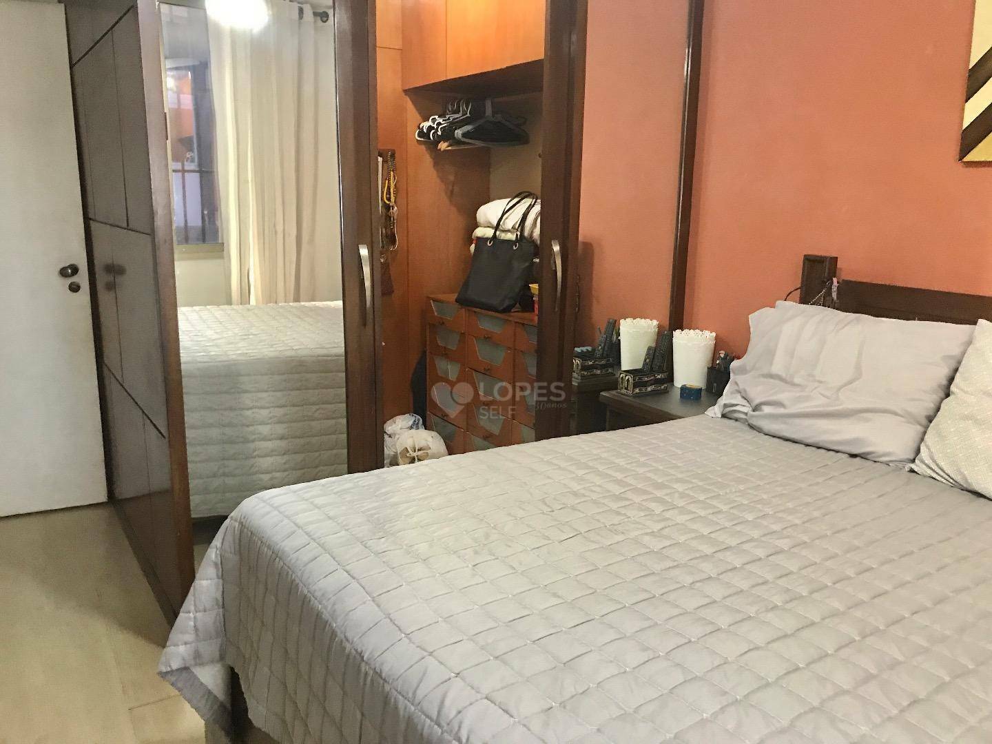 Apartamento à venda com 2 quartos, 80m² - Foto 4